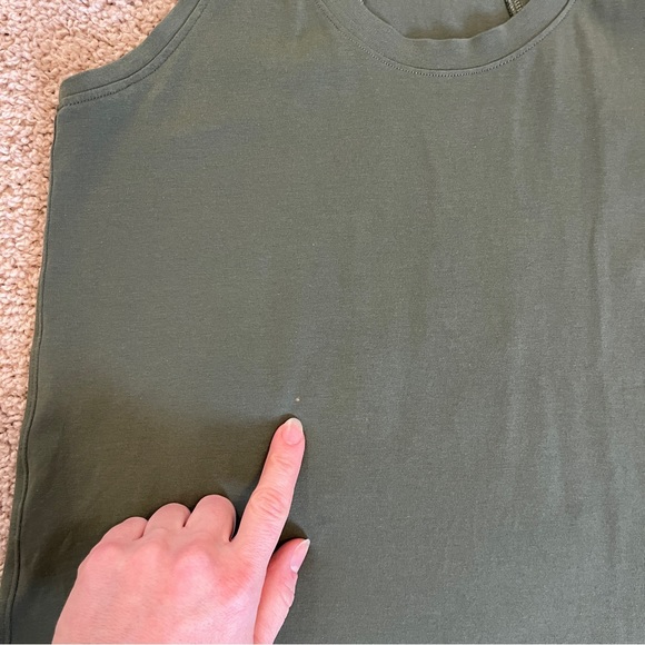 Women's Lululemon Love Tank - 2 - Picture 2 of 3